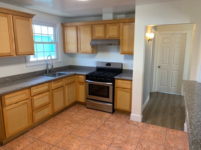 Building Photo - Beautifully Remodeled 3BR/1BA Home in Prime San Pablo Location