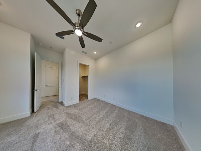 Building Photo - 4221 Reeder Rdg Wy
