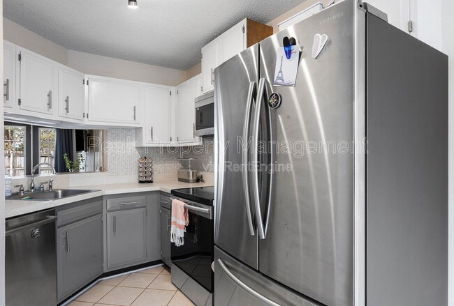 Building Photo - 4929 Cavan Green Ct