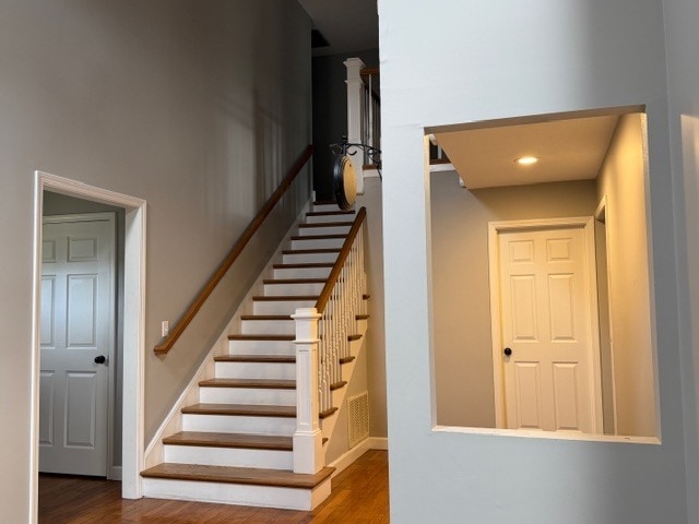 Building Photo - 500 Wren Dr