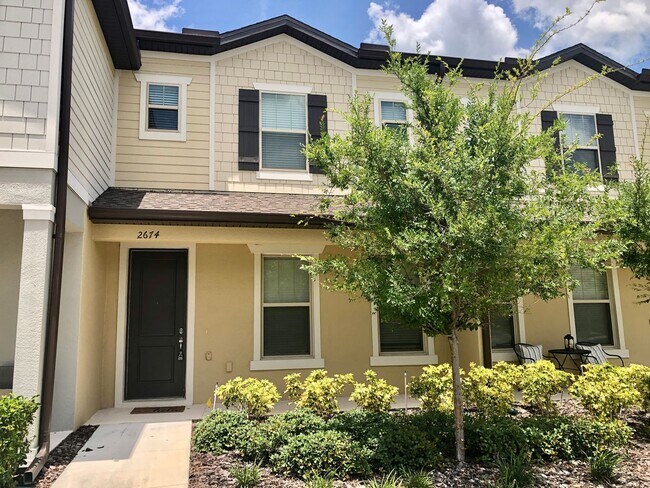 Building Photo - 2674 Mead Ave