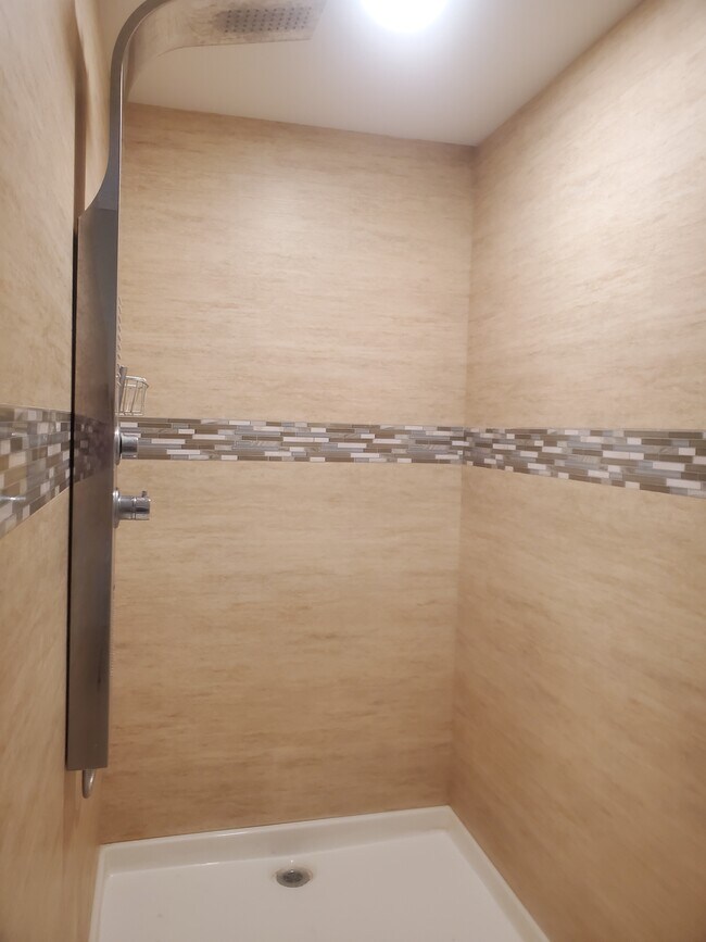 Building Photo - 1118 Meadowlark Dr