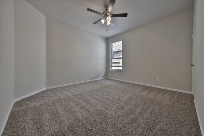 Building Photo - 4814 Vergano Villa Dr