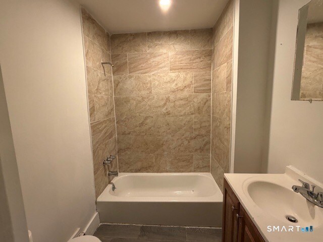 Building Photo - 390 Willow St