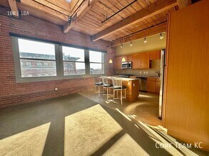 Building Photo - 710 Broadway-807