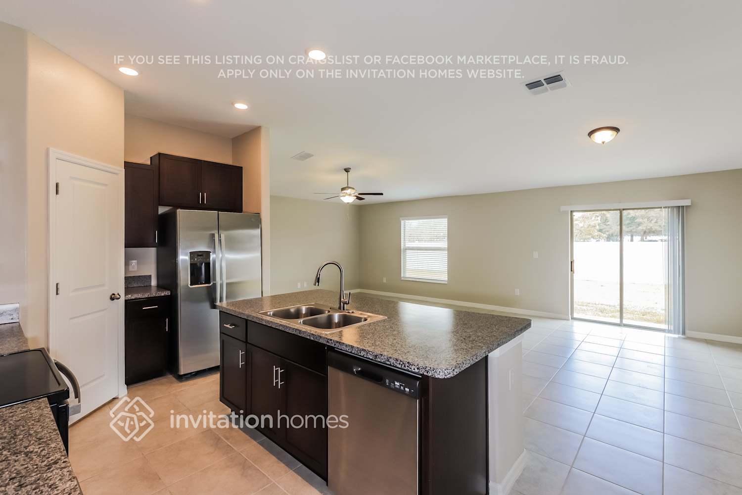 Building Photo - 1510 Blue Rose Dr