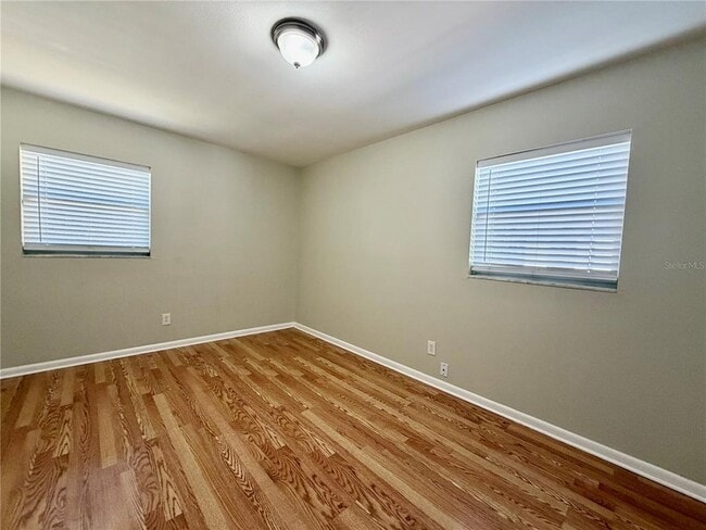 Building Photo - 6813 S Cortez Ave