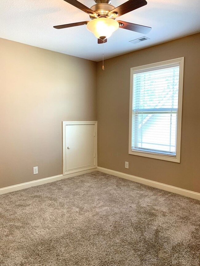 Building Photo - 1053 Quiver Ln