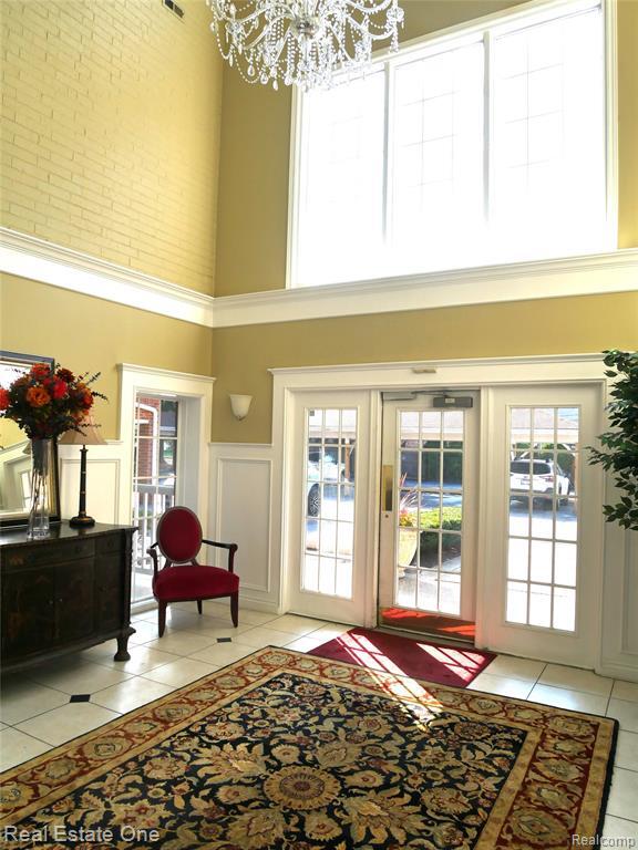 Building Photo - 444 Chester St