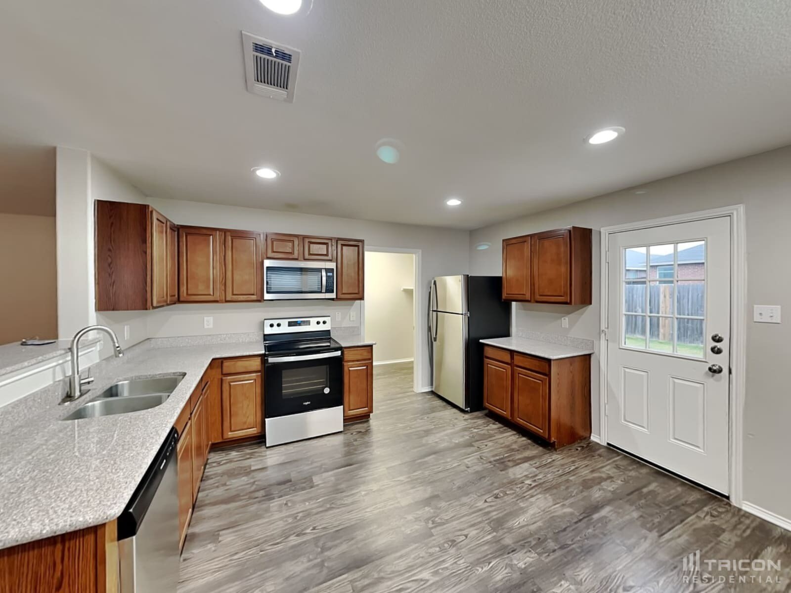 Building Photo - 9025 Puerto Vista Dr