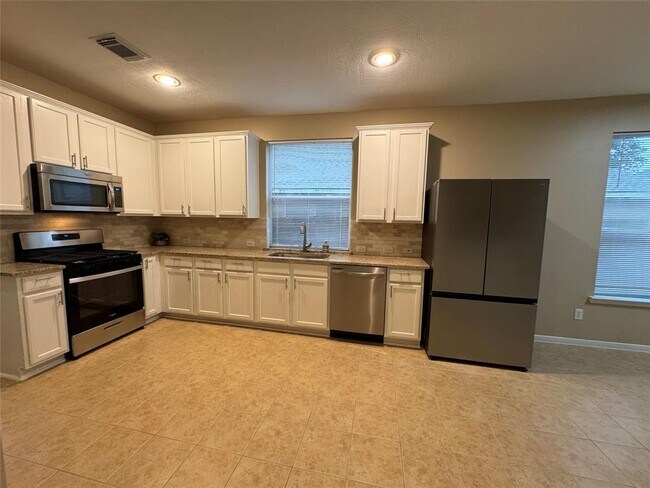 Building Photo - 14122 Austin Hollow Ct