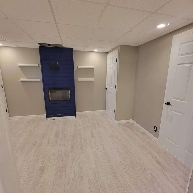 Building Photo - 1492 N Wild Turkey Dr