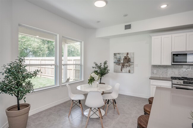 Building Photo - 3406 Talia Wood Ct