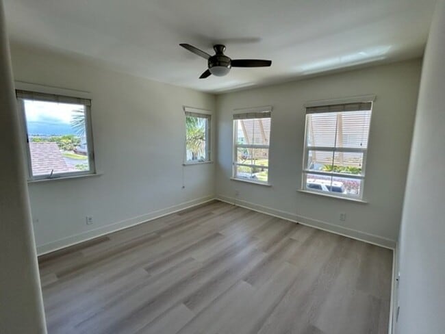 Building Photo - Newer Beautiful 4-Br/2.5-BA Home - Hoakalei Golf Course