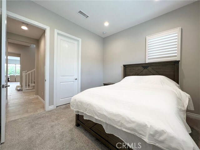 Building Photo - 104 Cordial