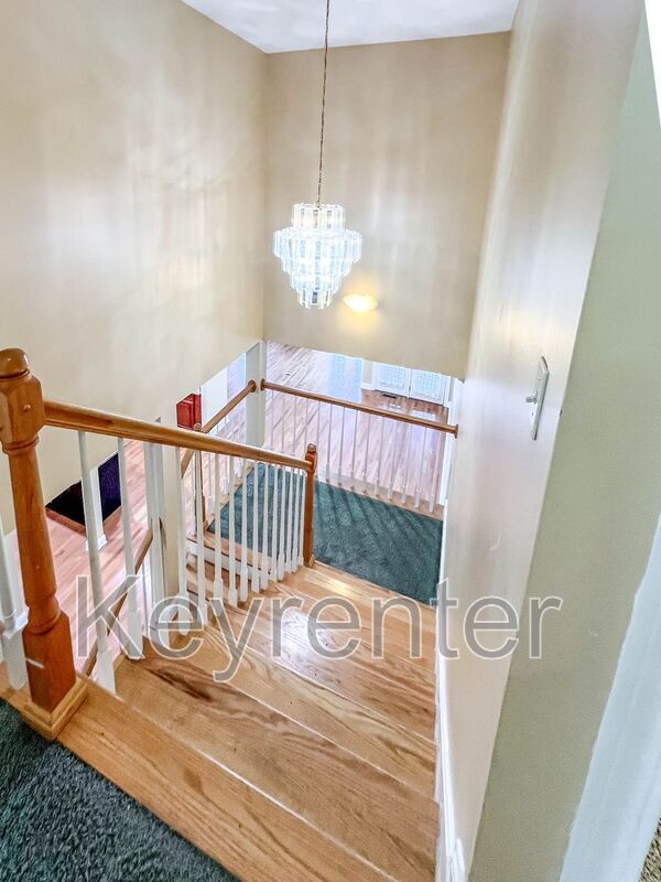 Building Photo - 112 Park Meade Dr
