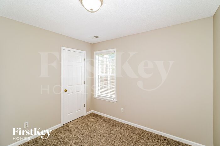 Building Photo - 6856 Meadow Chase Ln