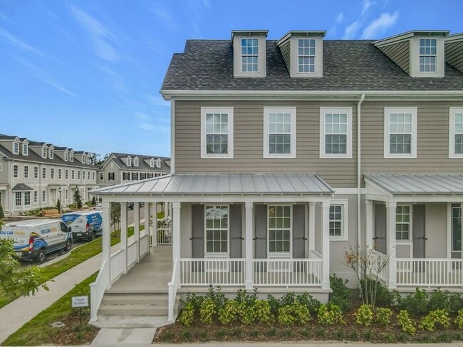Building Photo - Brand New Luxury Town House in Island Village a Celebration, FL maintenance free community.