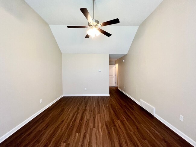 Building Photo - 9146 Glen Cove