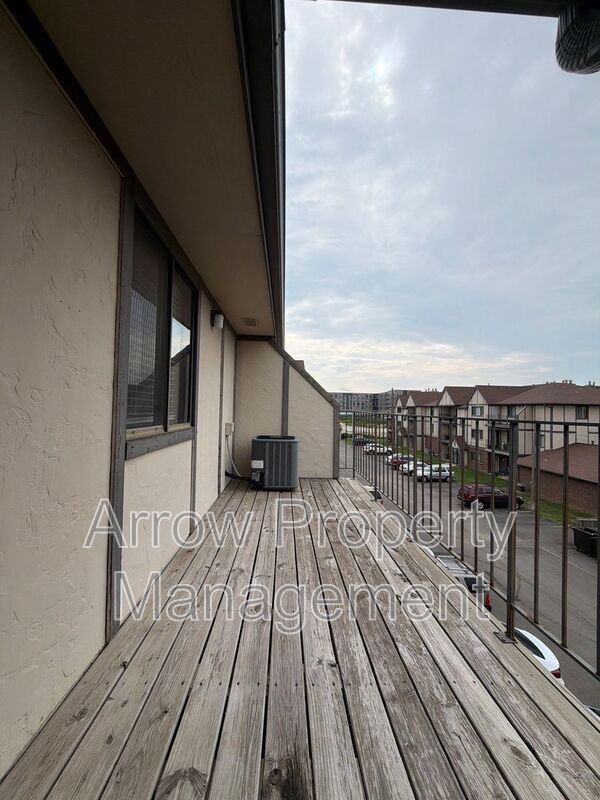 Building Photo - 2384 N 44th St