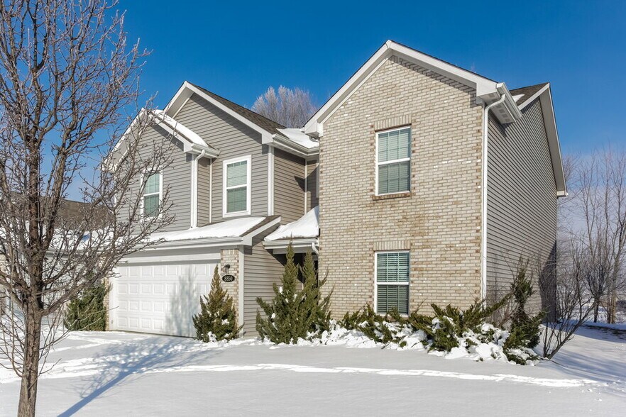 Building Photo - 8850 Benjamin Ln