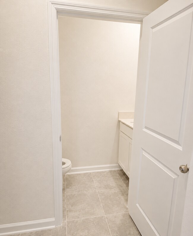 Building Photo - 409 Bogey Dr