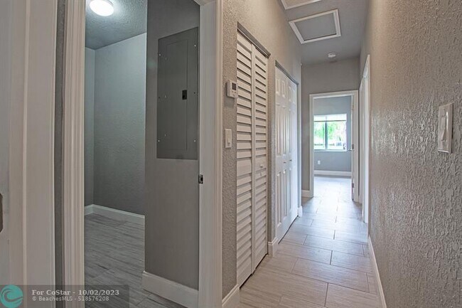 Building Photo - 2019 NW 64th Ave