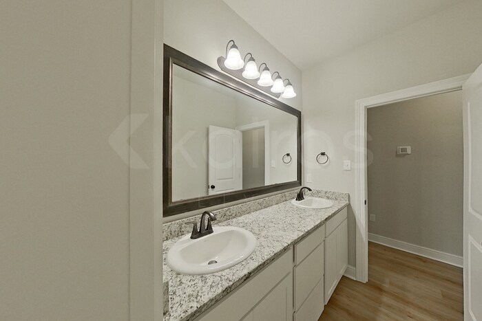 Building Photo - 3212 Rosehill Dr