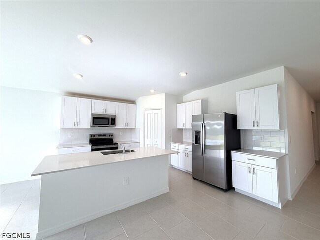 Building Photo - 17340 Cantu Ct