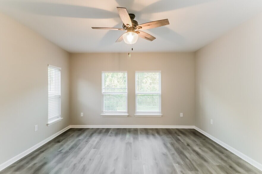 Building Photo - 18588 Hunters Meadow Walk