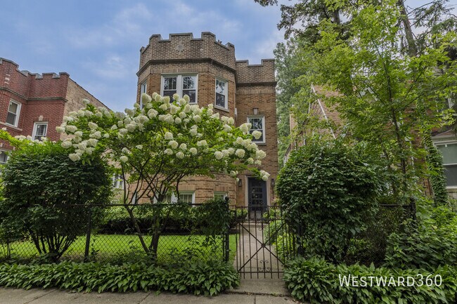Building Photo - 1318 Dewey-2