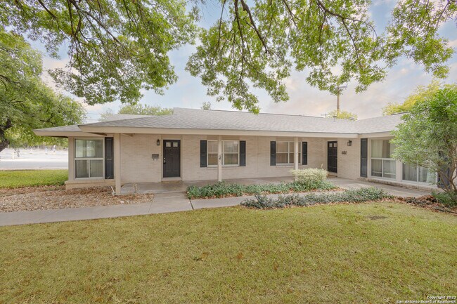 Building Photo - 103 Oakhurst Pl