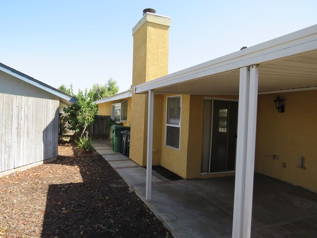 Building Photo - Orcutt Single Story Home Near Righetti and...