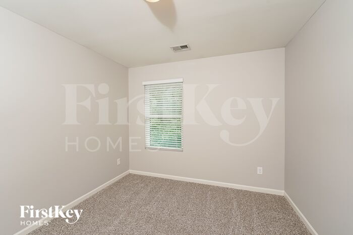 Building Photo - 236 Polo Field Way