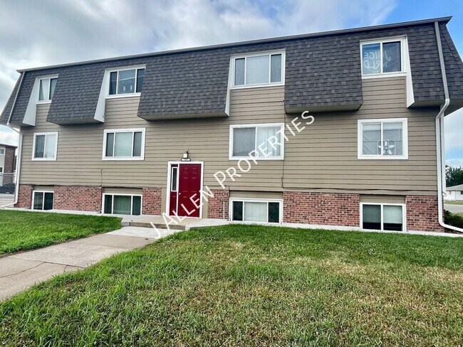 Building Photo - 100 Gold Strike Dr