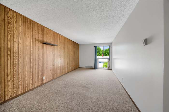Building Photo - 925 30th Ave S
