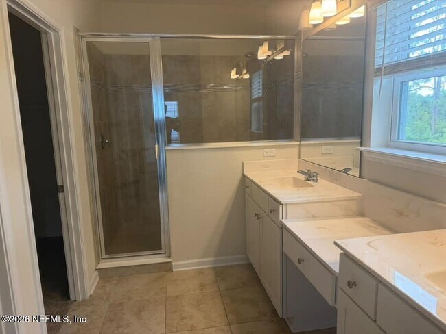 Building Photo - 2103 Hawkeye Pl