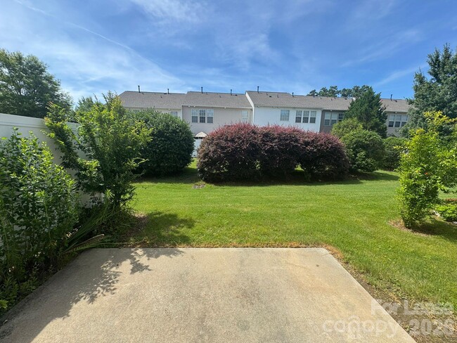 Building Photo - 9007 Bishop Crest Ln