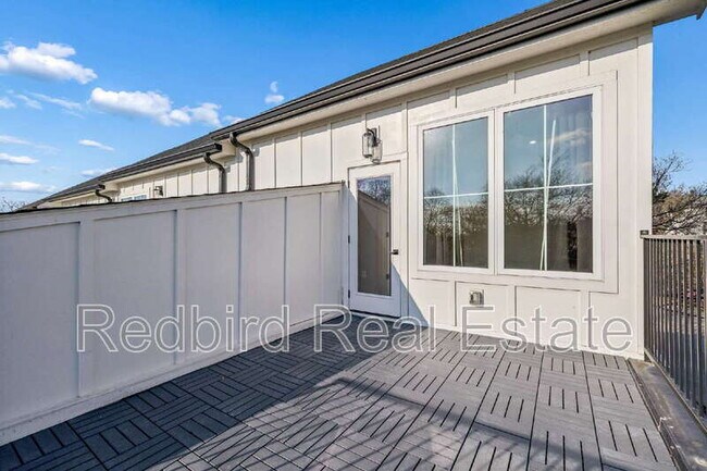 Building Photo - 2050 McKinley St