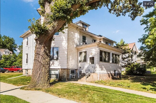 247 W Locust - 534 College Ave