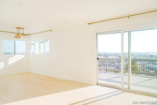 Building Photo - 5139 Hilda Rd