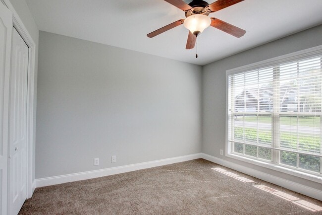 Building Photo - Bonus room is HUGE.  WOW