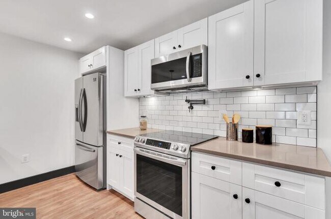 Building Photo - 39 V St NW