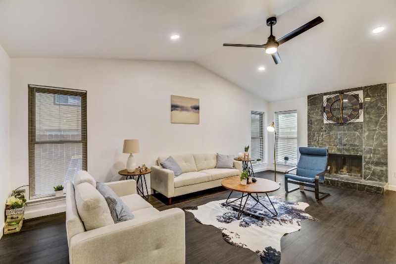 Building Photo - 4233 Glen Ridge Dr