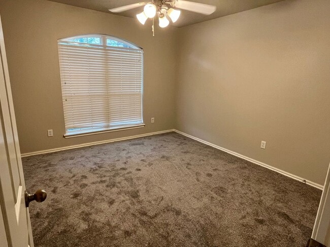 Building Photo - Great 3 bedroom, 2 bathroom home in Edmond