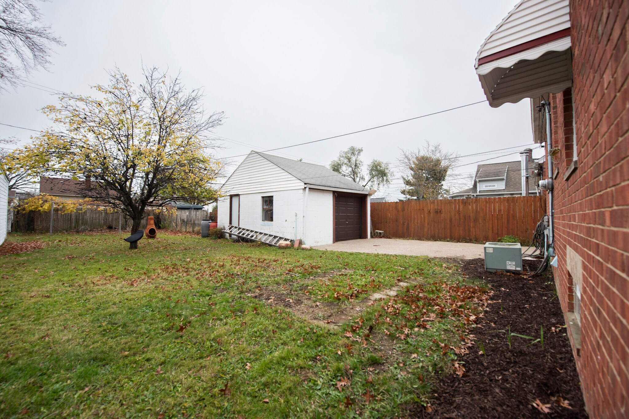 Building Photo - 4530 Wood Ave