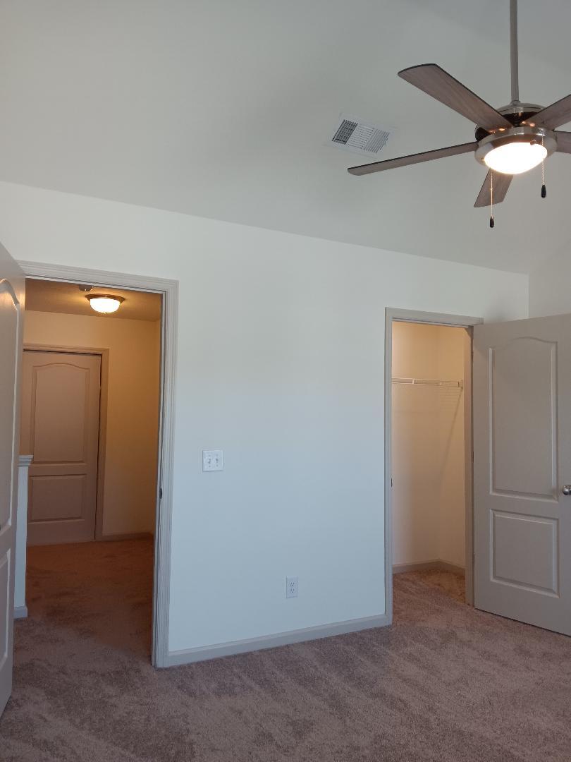 Building Photo - 724 Buddy Ct