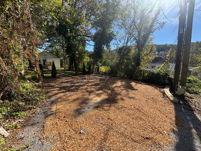 Building Photo - 1430-1413 13th Pl S