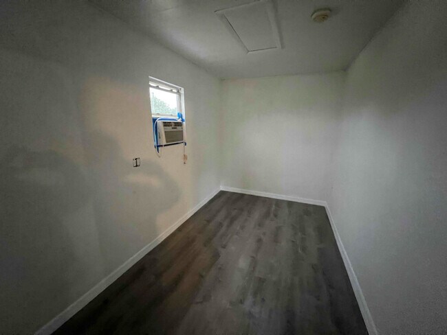 Building Photo - 28285 Tristan Dr