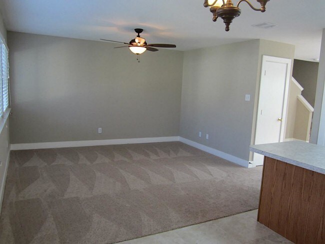 Building Photo - 26889 Hailey's Manor